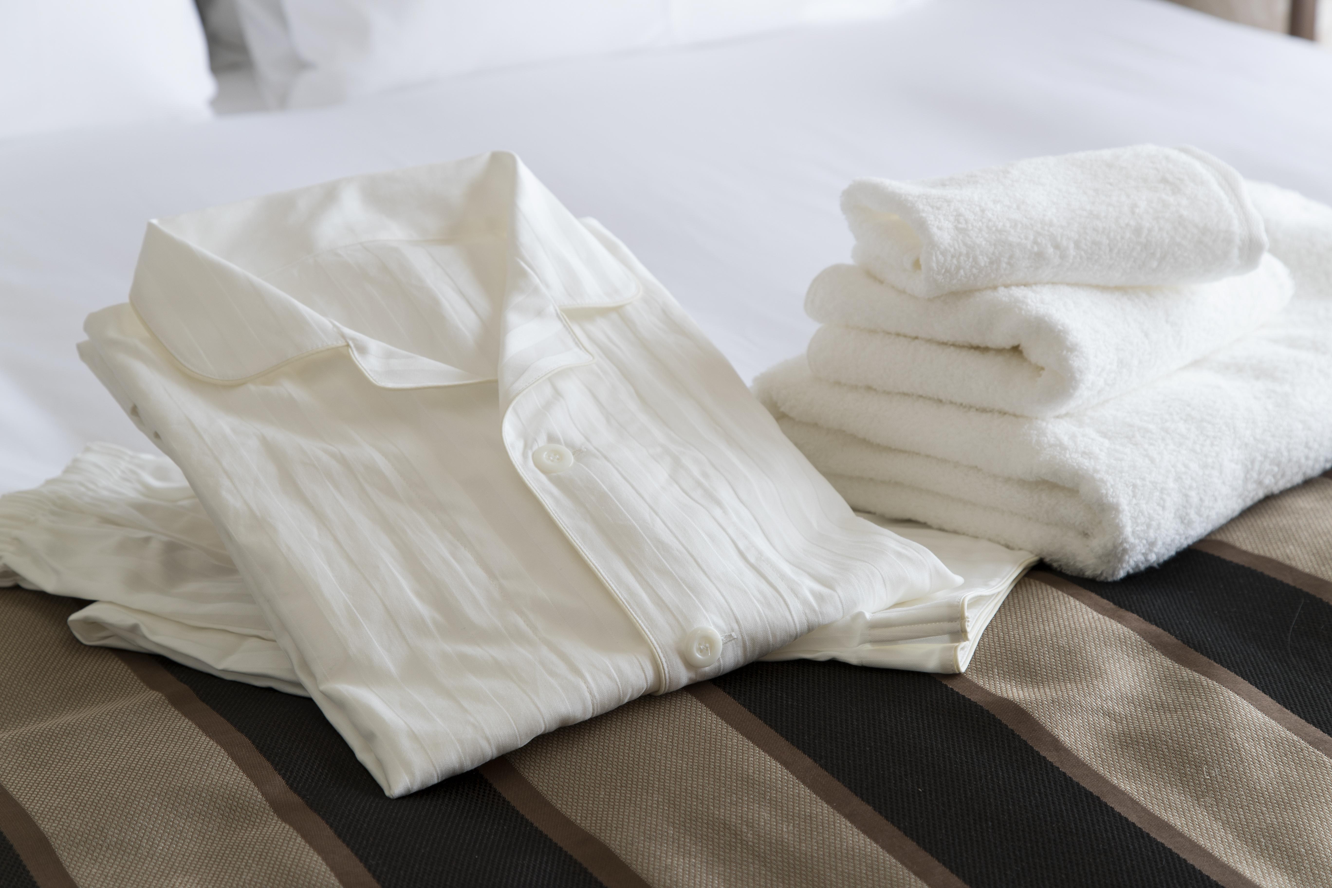 나고야 칸코 호텔 나고야 시 외부 사진 A folded shirt